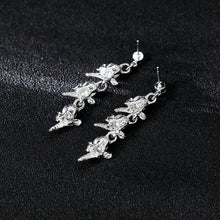 Load image into Gallery viewer, Pearl and Clear Crystal Diamante Necklace and Earrings Set