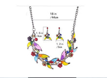 Load image into Gallery viewer, Beautiful Womens Costume Jewellery Necklace and Earrings Set