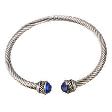 Load image into Gallery viewer, women's torque bangle