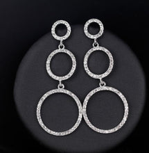 Load image into Gallery viewer, sparkle earrings