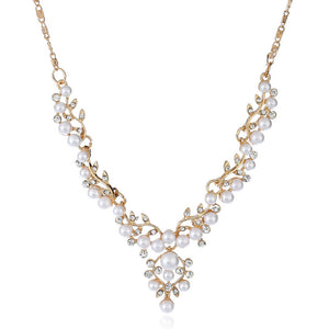 Pearl and Clear Crystal Diamante Necklace and Earrings Set