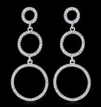 Load image into Gallery viewer, crystal earrings
